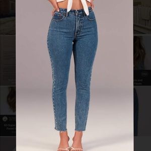 Abercrombie & Fitch High Rise Skinny Jean